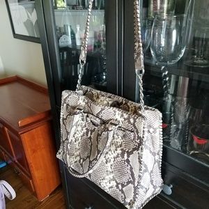 I want a new pink bag instead